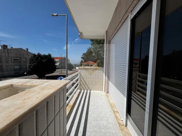 Apartamento T3 para Venda em São João de Ver
