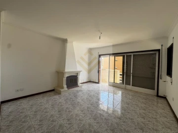 Apartamento T3 para Venda em São João de Ver