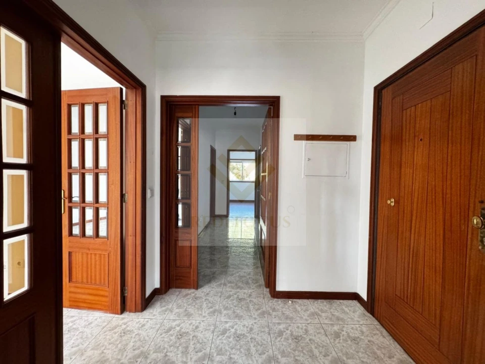 Apartamento T3 para Venda em São João de Ver Foto 2