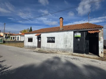 Moradia T4 para Venda em Esgueira