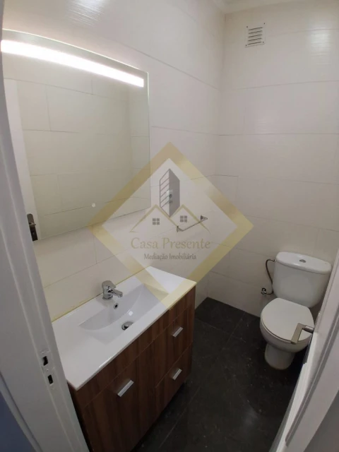 Apartamento T3 para Venda em Fânzeres e São Pedro da Cova