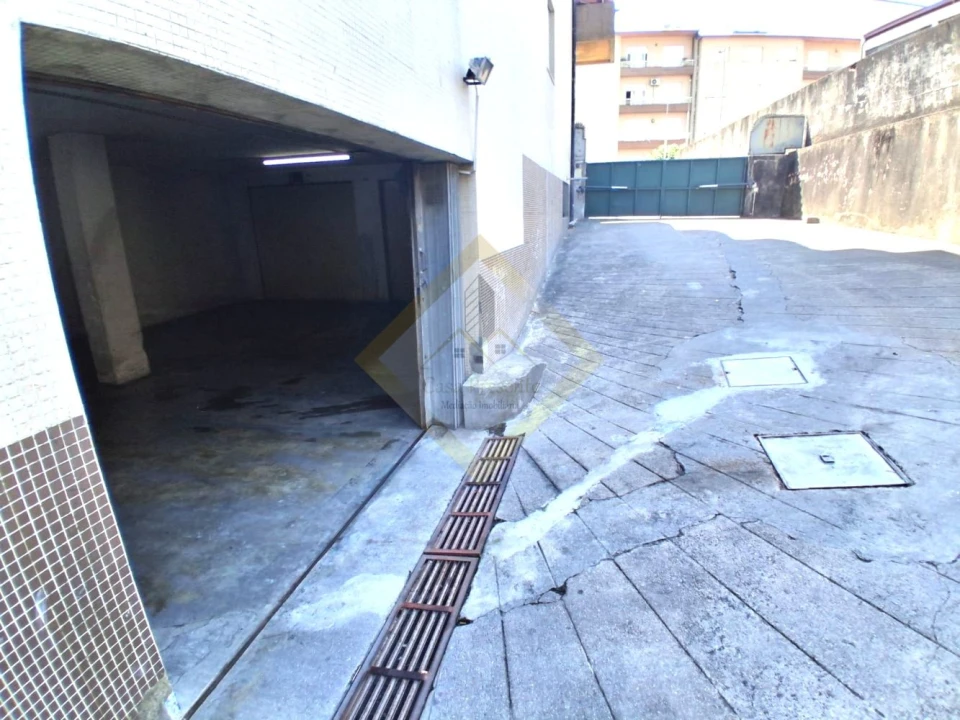 Apartamento T3 para Venda em Fânzeres e São Pedro da Cova Foto 20