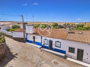 Moradia T1 para Venda em São Bento do Cortiço e Santo Estêvão