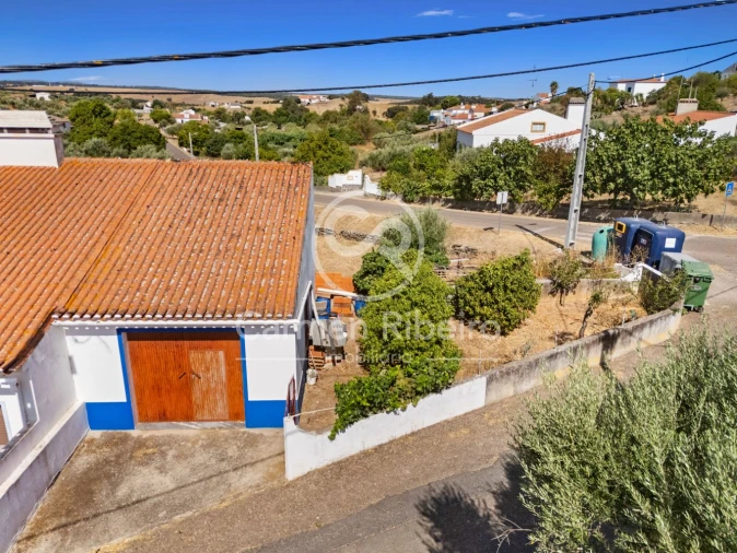 Moradia T1 para Venda em São Bento do Cortiço e Santo Estêvão Foto 2