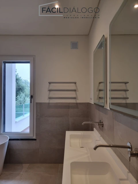 Moradia T3 para Venda em Sesimbra (Castelo)