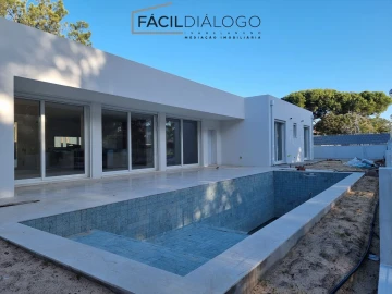 Moradia T3 para Venda em Sesimbra (Castelo)