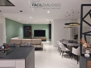 Moradia T3 para Venda em Sesimbra (Castelo)