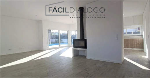 Moradia T3 para Venda em Sesimbra (Castelo)