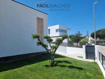 Moradia T3 para Venda em Sesimbra (Castelo)