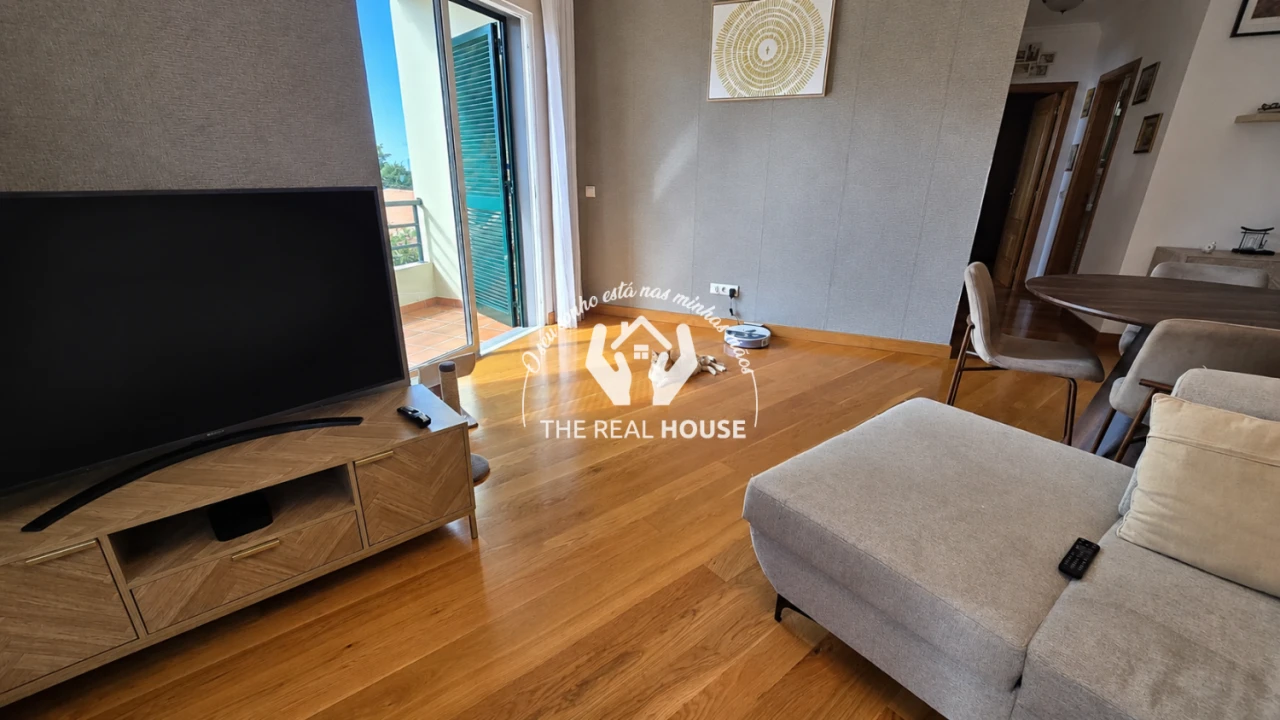 Apartamento T2 para Venda em Caniço Foto 9