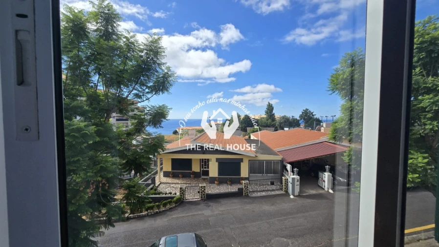 Apartamento T2 para Venda em Caniço Foto 14