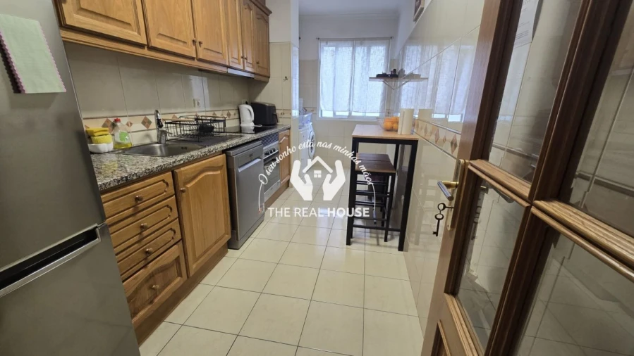 Apartamento T2 para Venda em Caniço Foto 12