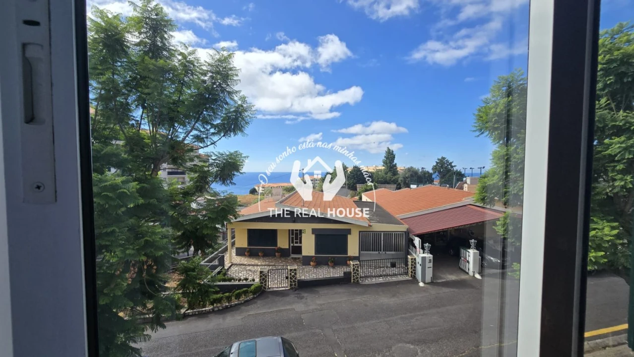 Apartamento T2 para Venda em Caniço Foto 14
