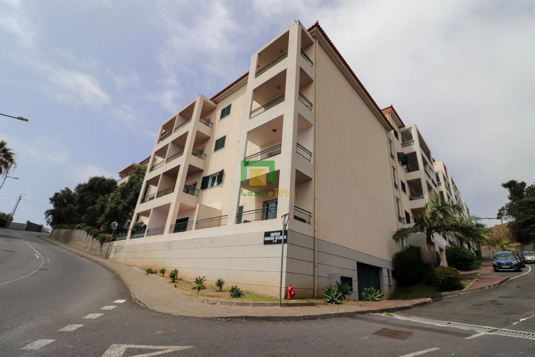 Apartamento T3 para Venda em Caniço Foto 19