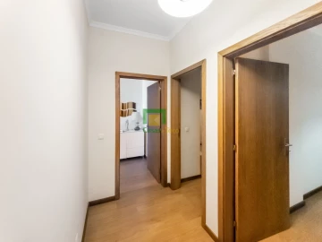 Apartamento T3 para Venda em Caniço