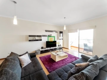 Apartamento T3 para Venda em Caniço