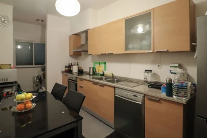 Apartamento T3 para Venda em Caniço