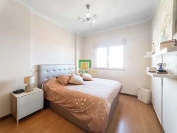 Apartamento T3 para Venda em Caniço