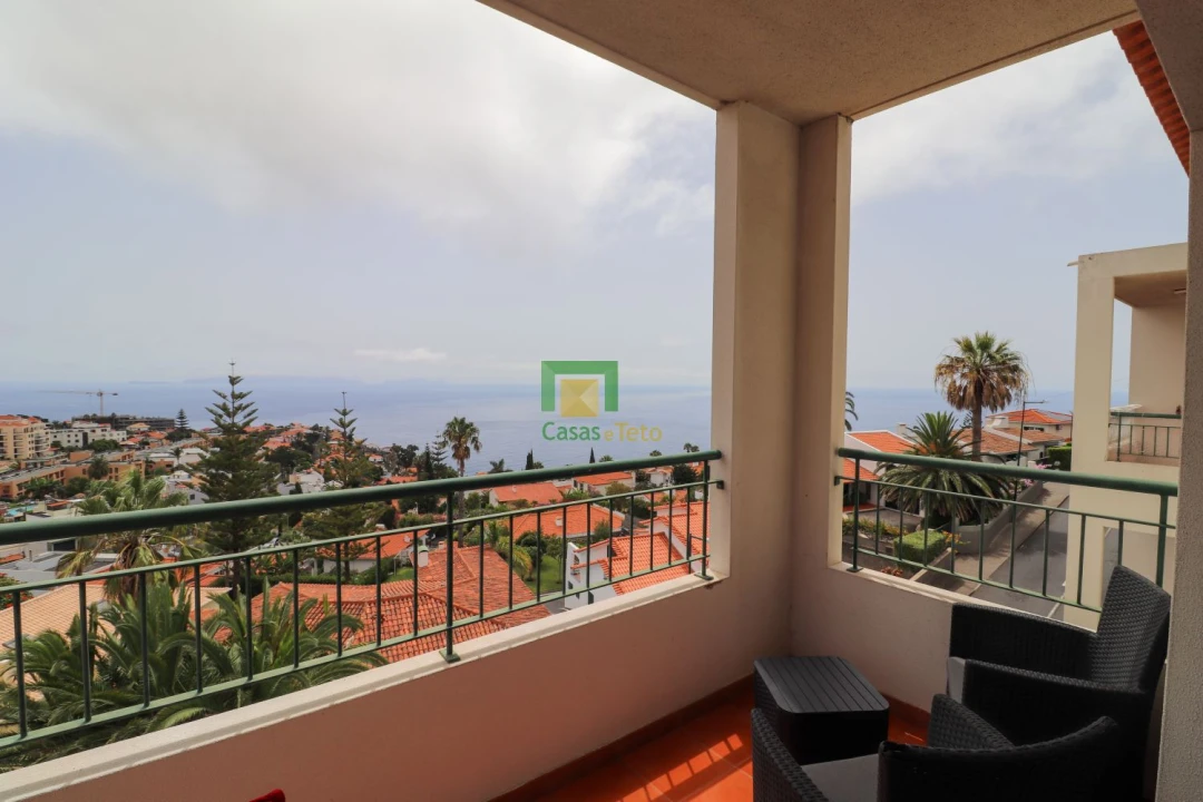 Apartamento T3 para Venda em Caniço Foto 3
