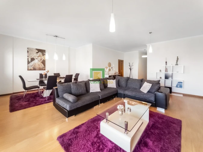 Apartamento T3 para Venda em Caniço Foto 2