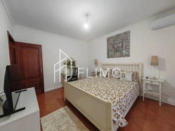 Moradia T4 para Venda em Amoreira da Gândara, Paredes do Bairro e Ancas