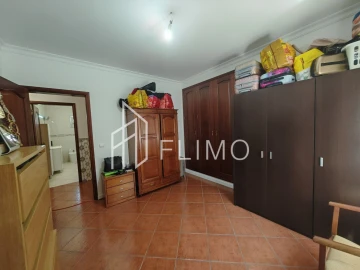 Moradia T4 para Venda em Amoreira da Gândara, Paredes do Bairro e Ancas