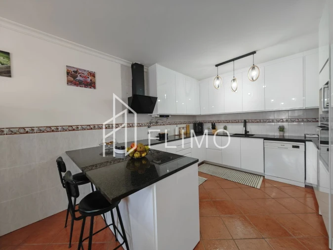 Moradia T4 para Venda em Amoreira da Gândara, Paredes do Bairro e Ancas Foto 10
