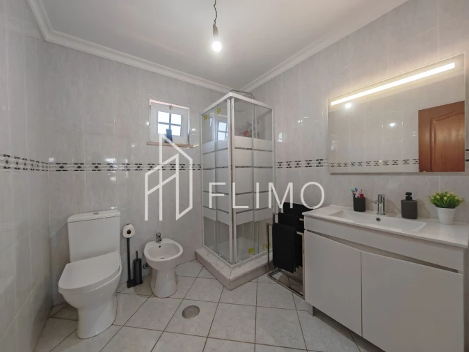 Moradia T4 para Venda em Amoreira da Gândara, Paredes do Bairro e Ancas Foto 7