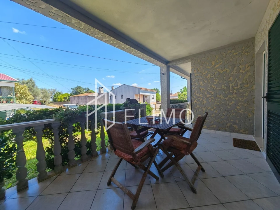 Moradia T4 para Venda em Amoreira da Gândara, Paredes do Bairro e Ancas Foto 4