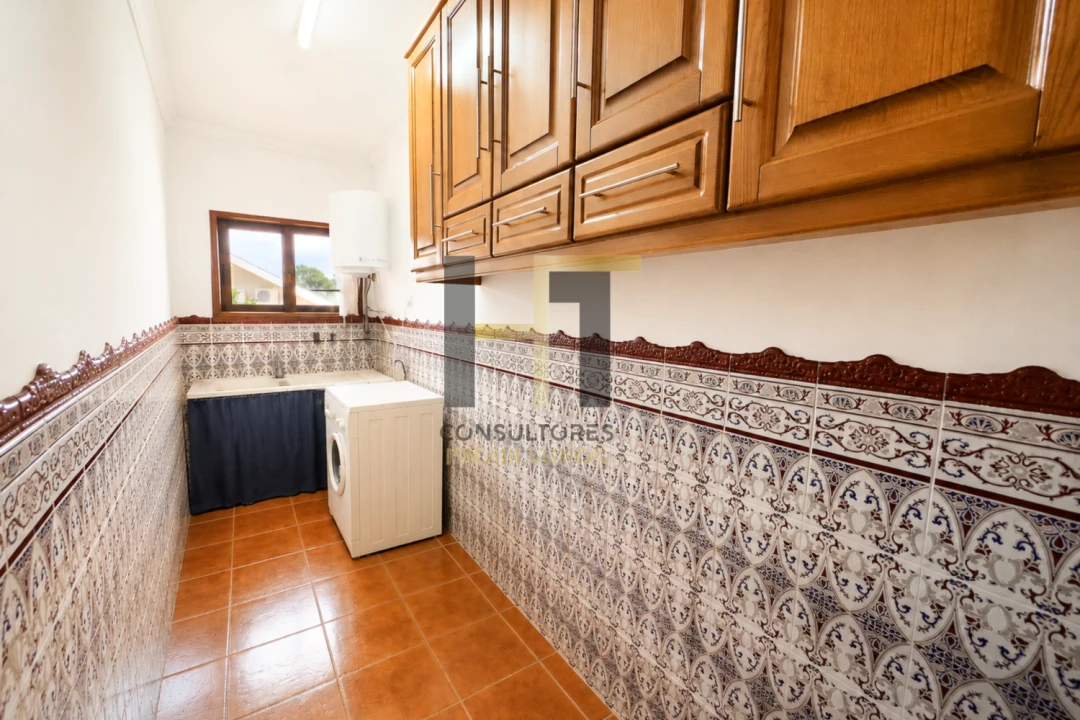 Moradia T4 para Venda em Silvares, Pias, Nogueira e Alvarenga Foto 12
