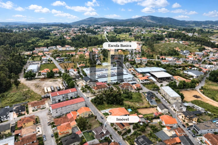 Moradia T4 para Venda em Silvares, Pias, Nogueira e Alvarenga Foto 32