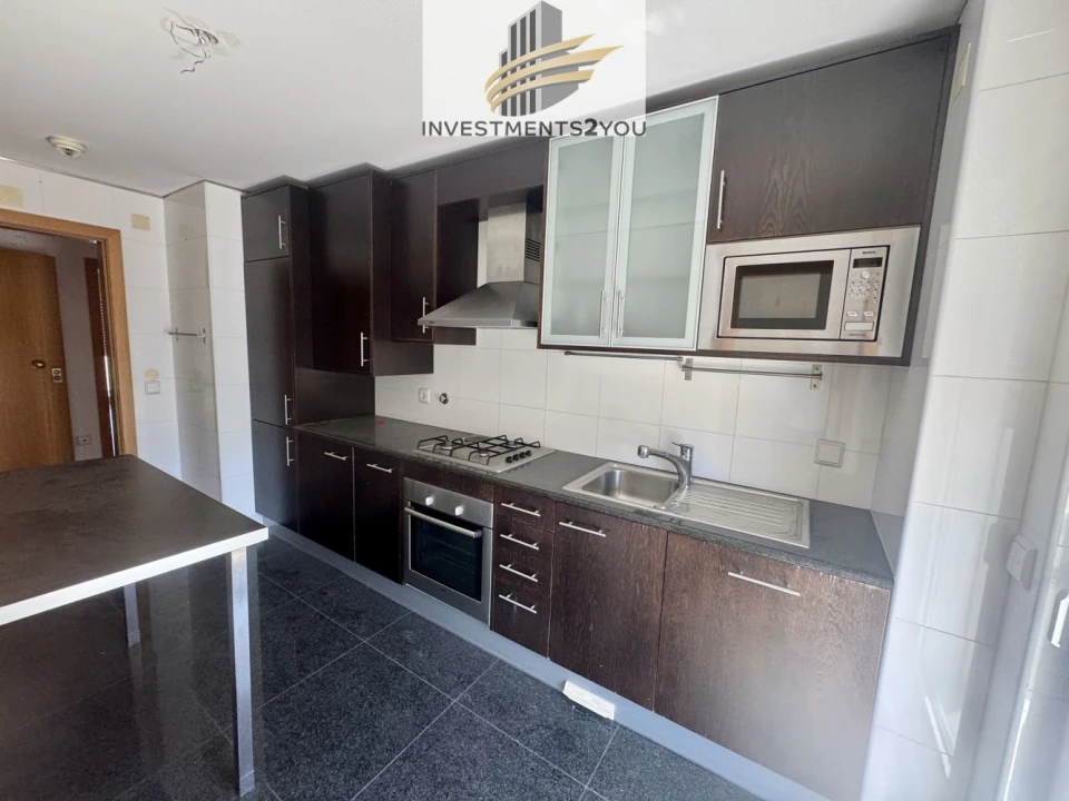 Apartamento T1 para Venda em Caparica e Trafaria Foto 22