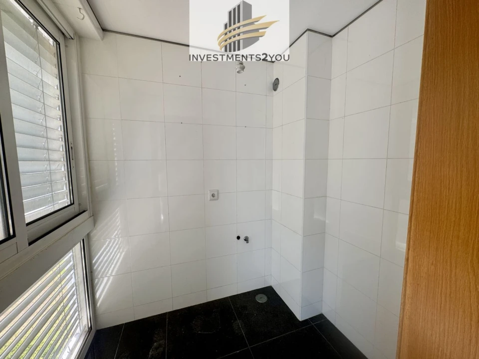 Apartamento T1 para Venda em Caparica e Trafaria Foto 23