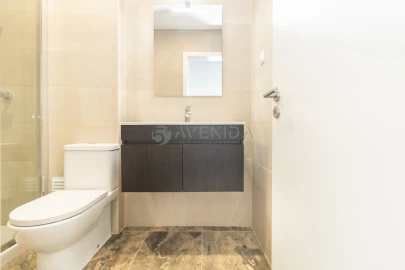 Apartamento T2 para Venda em Baixa da Banheira e Vale da Amoreira