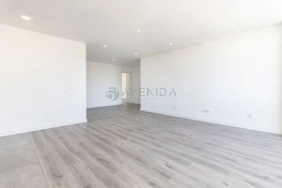 Apartamento T2 para Venda em Baixa da Banheira e Vale da Amoreira