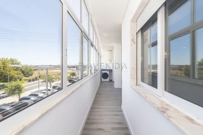 Apartamento T2 para Venda em Baixa da Banheira e Vale da Amoreira