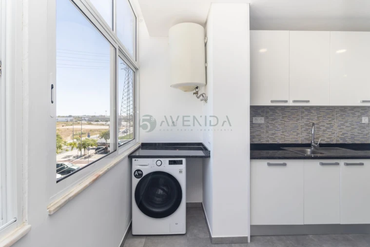 Apartamento T2 para Venda em Baixa da Banheira e Vale da Amoreira Foto 17