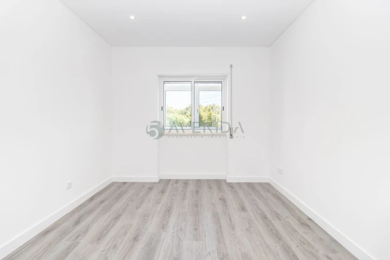 Apartamento T2 para Venda em Baixa da Banheira e Vale da Amoreira Foto 22