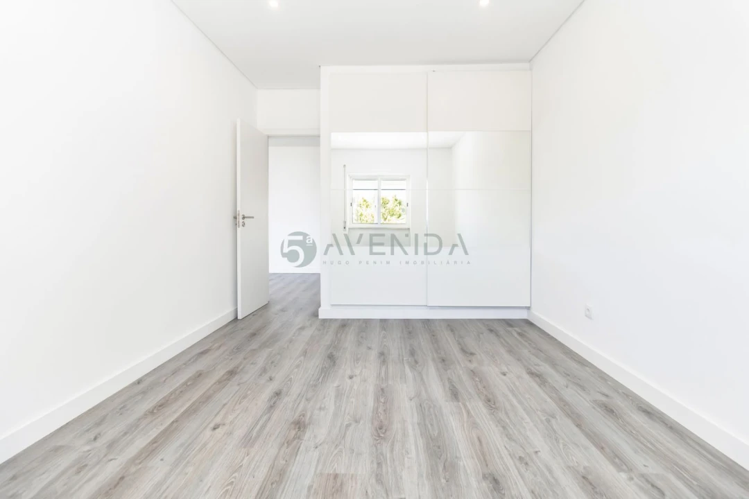 Apartamento T2 para Venda em Baixa da Banheira e Vale da Amoreira Foto 23