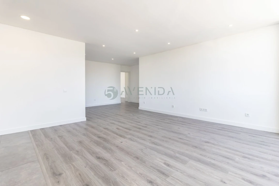 Apartamento T2 para Venda em Baixa da Banheira e Vale da Amoreira Foto 9
