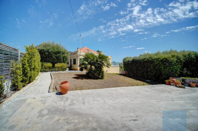 Moradia T4 para Venda em São Bartolomeu dos Galegos e Moledo Foto 32