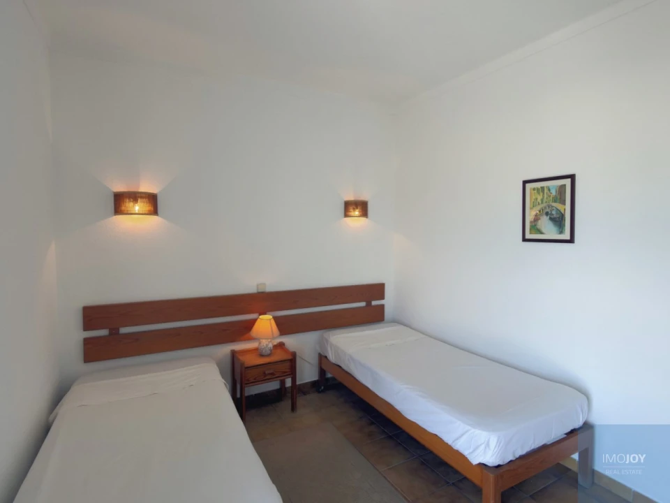 Apartamento T2 para Venda em Portimão Foto 16