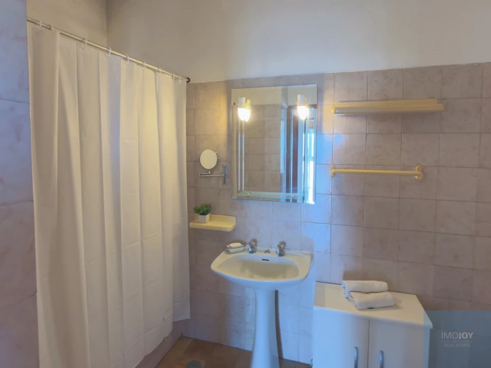 Apartamento T2 para Venda em Portimão Foto 17