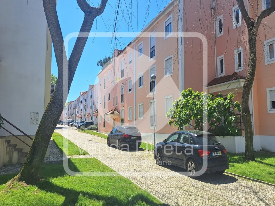 Apartamento T3 para Arrendamento em Azeitão (São Lourenço e São Simão) Foto 22
