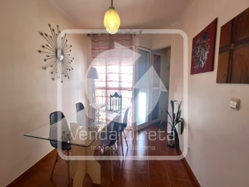 Apartamento T3 para Arrendamento em Azeitão (São Lourenço e São Simão)