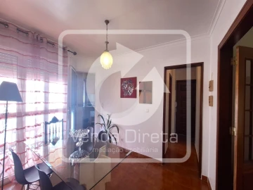 Apartamento T3 para Arrendamento em Azeitão (São Lourenço e São Simão)
