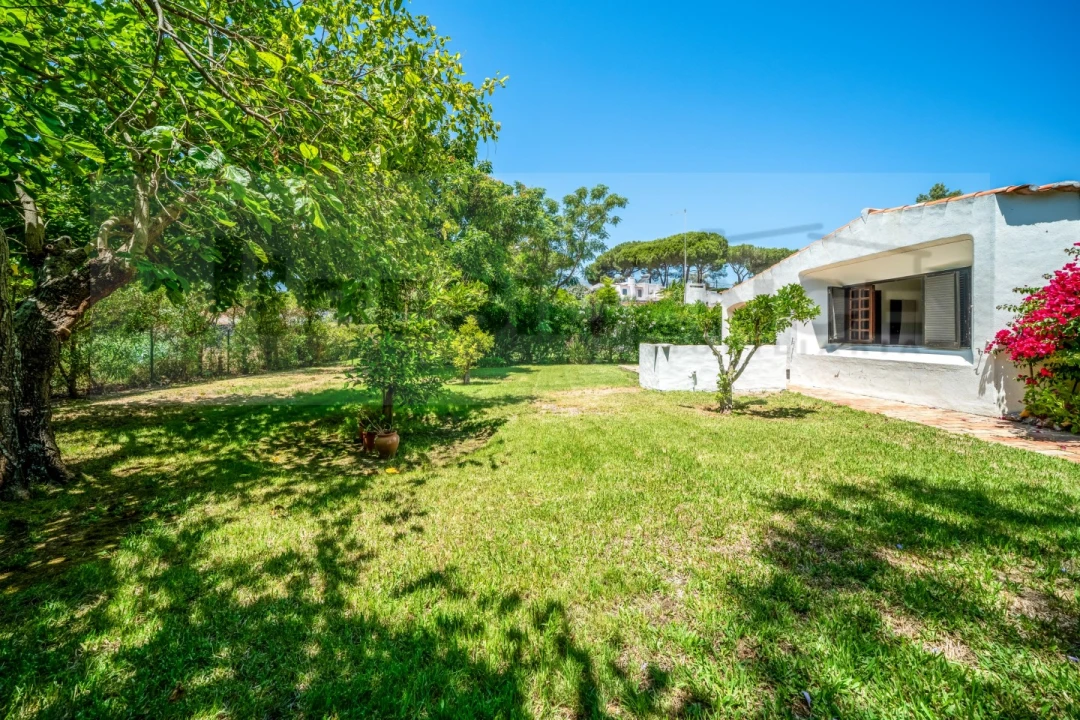 Moradia T2 para Venda em Albufeira e Olhos de Água Foto 36