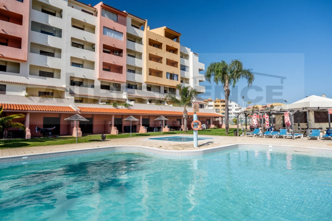 Apartamento T1 para Venda em Albufeira e Olhos de Água Foto 2