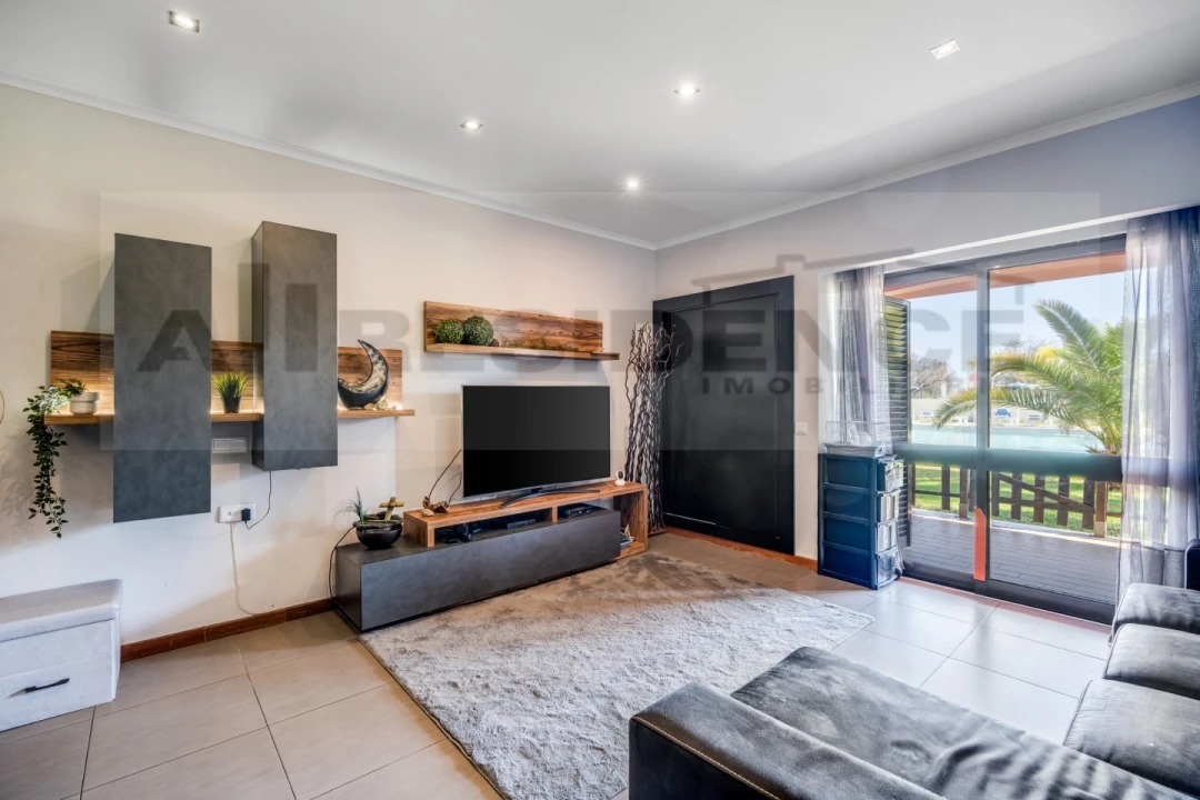 Apartamento T1 para Venda em Albufeira e Olhos de Água Foto 7