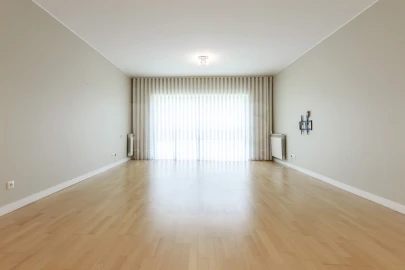Apartamento T3 para Arrendamento em Barcarena